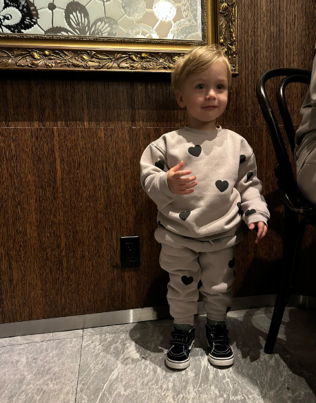 BRUNETTE THE LABEL | "ALL OVER HEART" Little Babes Classic Crew | oyster