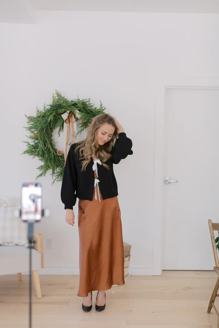 SMASH+TESS x FALLON | Satin Bow Cardigan | Black