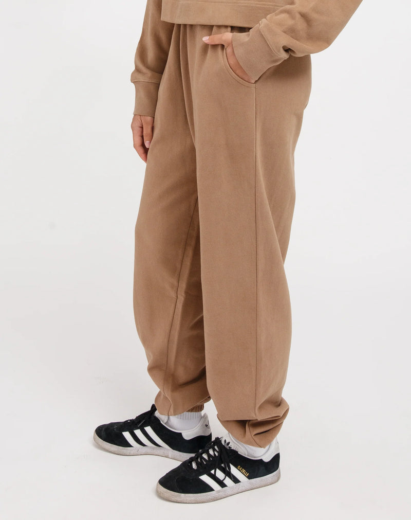 BRUNETTE THE LABEL | Best Friend Jogger | fawn