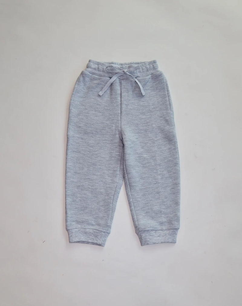 BRUNETTE THE LABEL | Kids Waffle Best Friend Jogger | pebble grey