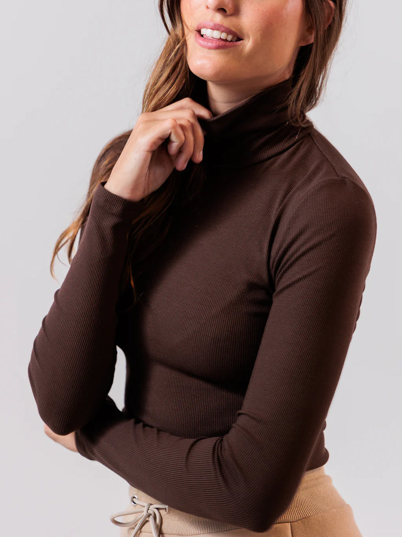 APRES ACTIF | RIBBED TURTLENECK | ESPRESSO