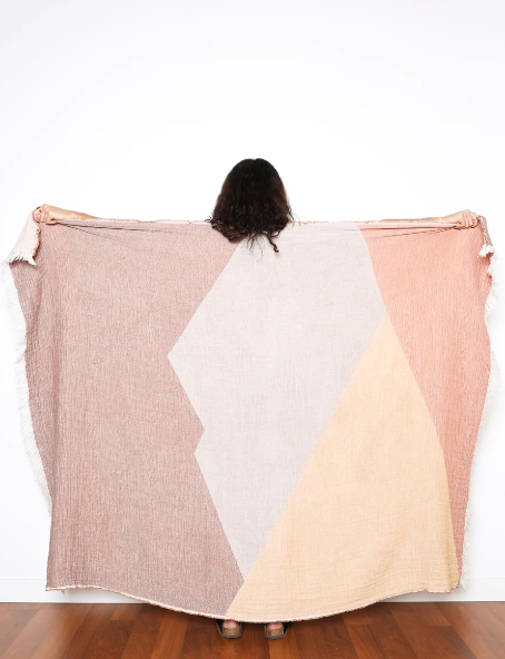 The Meander Throw | multi