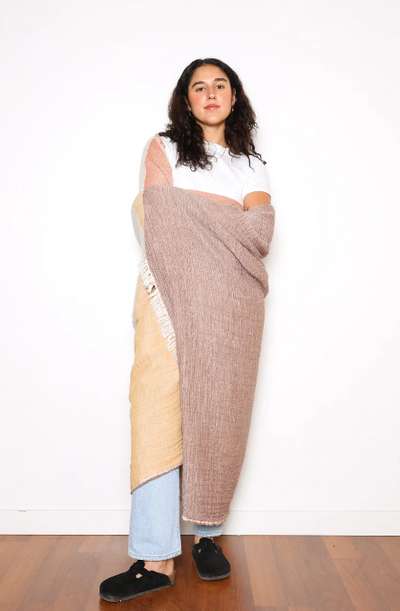 The Meander Throw | multi