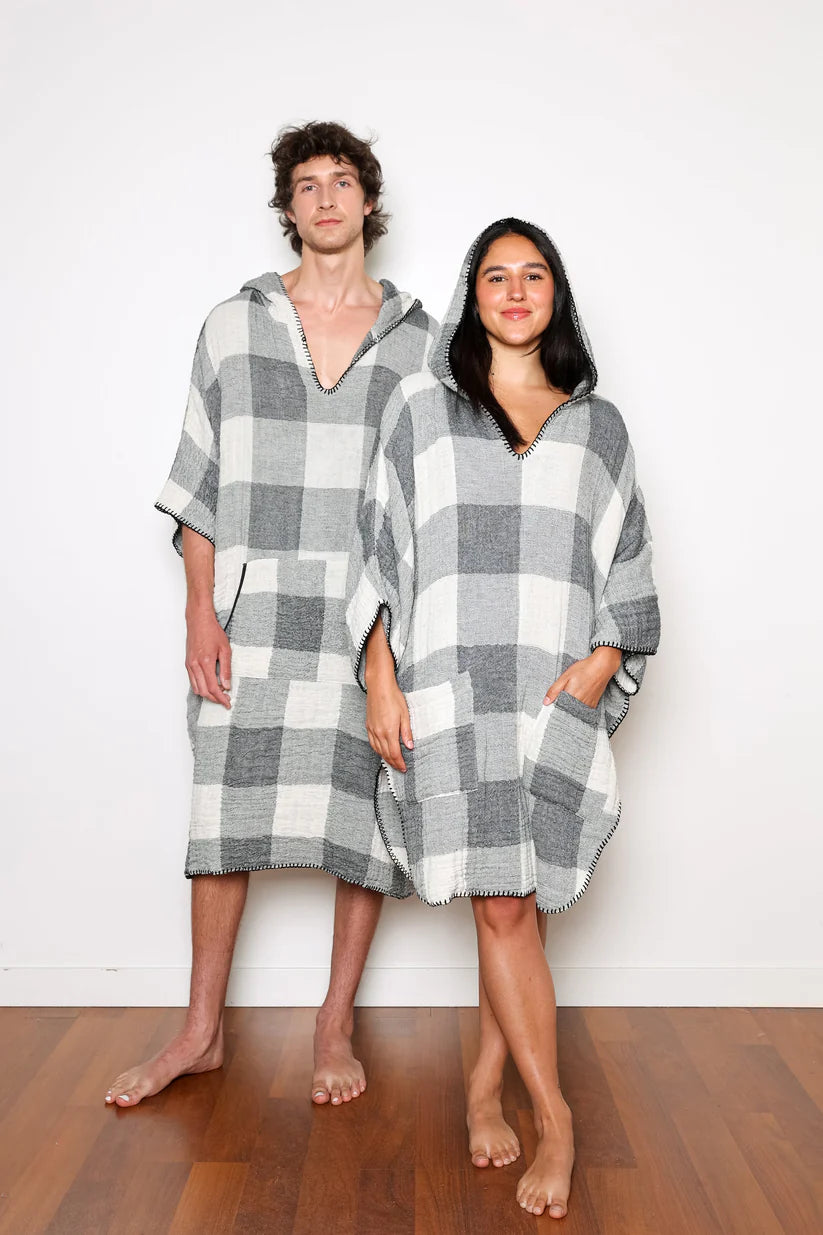 TOFINO TOWEL | MEN'S COCOON SURF PONCHO | LIMITED EDITION PEBBLE
