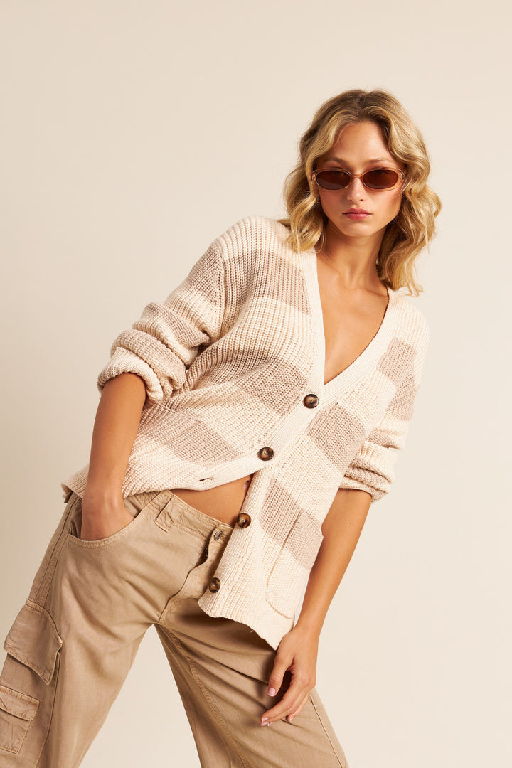 JOHN + JENN | MCKAY | ICED LATTE