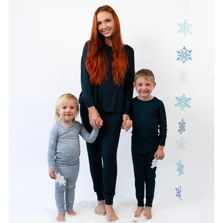 Belan J. | Bamboo Long Sleeve Pajama Set | Snowflakes