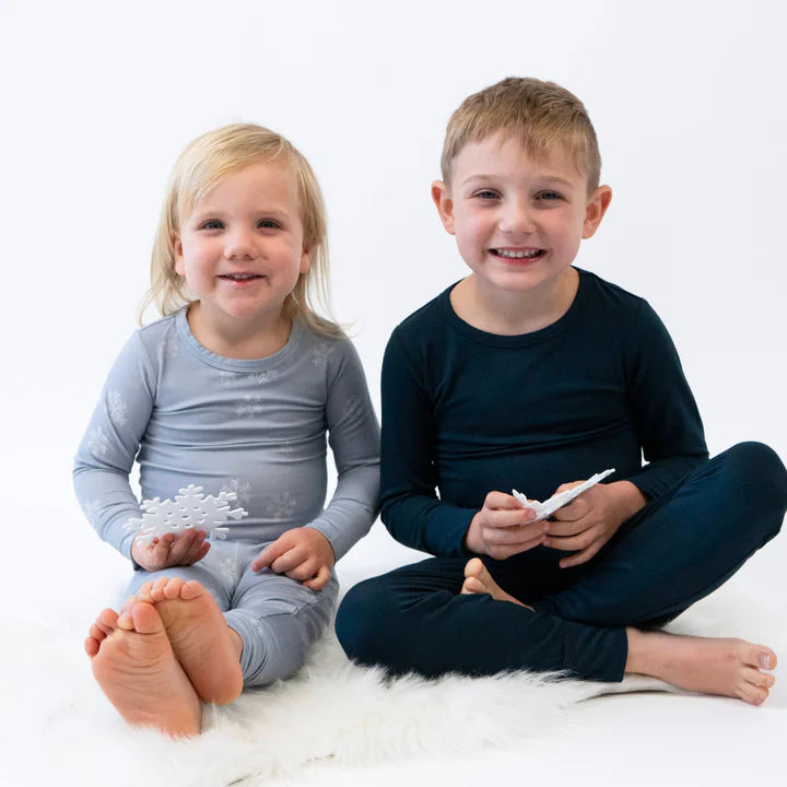 Belan J. | Bamboo Long Sleeve Pajama Set | Snowflakes