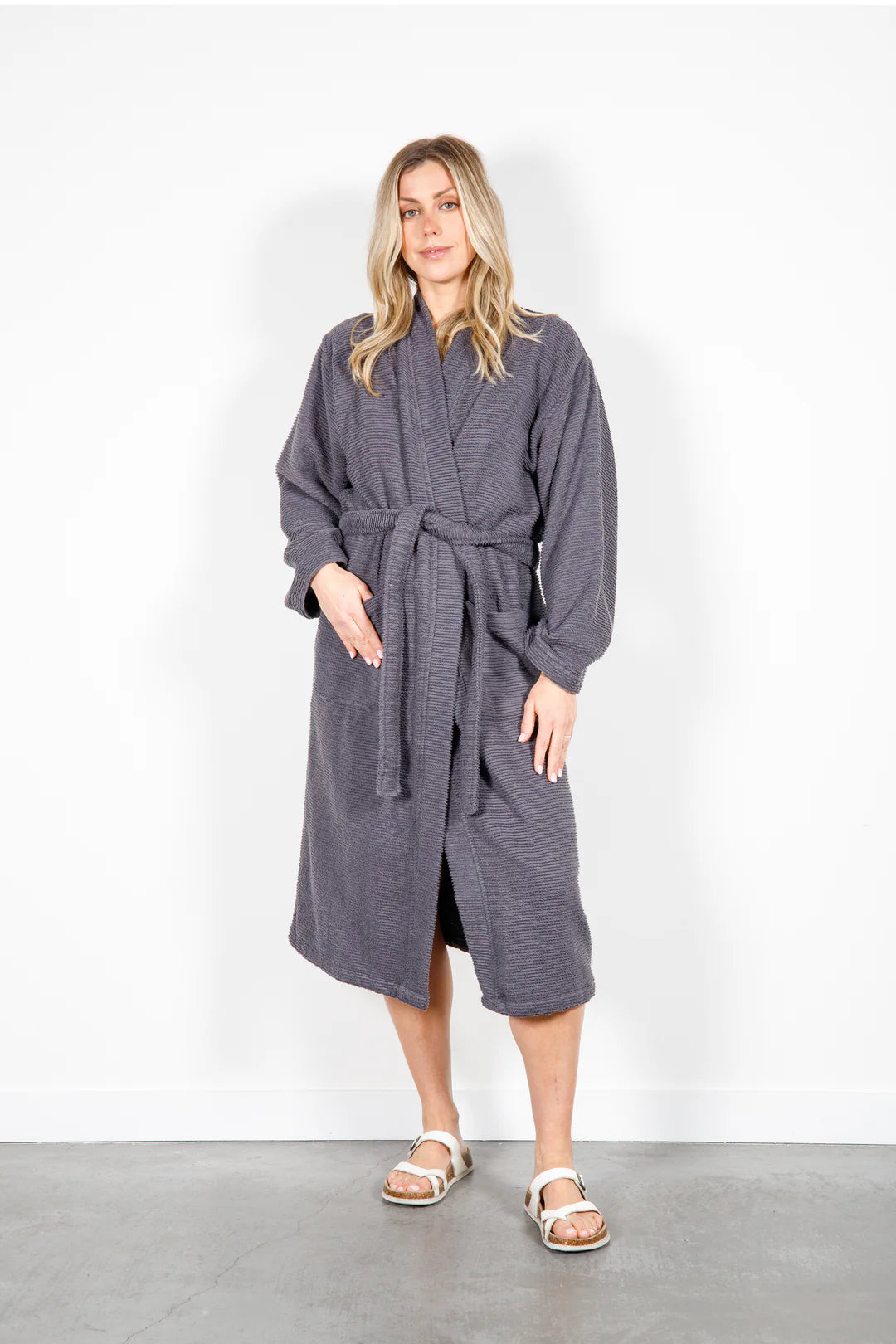 The Arnet Robe | charcoal