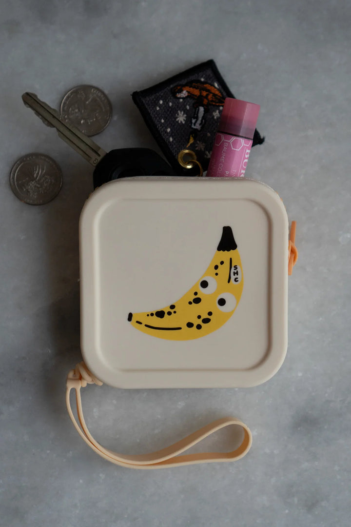 STAY HOME CLUB - ZIPPER COIN POUCH - GOOGLY BANANA