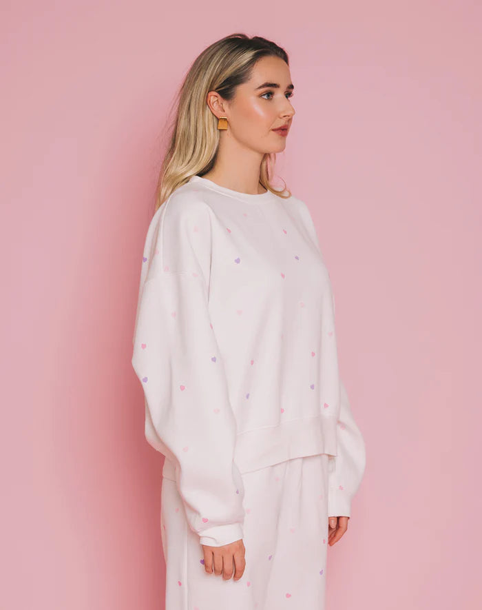 BRUNETTE THE LABEL | All Over Tiny Heart Girlfriend Crew | cream with multi