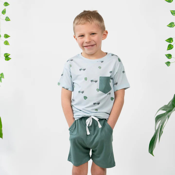 BELAN.J | SHORT SLEEVE POCKET TEE | GREEN JEEPS/LEAFY GREEN POCKET