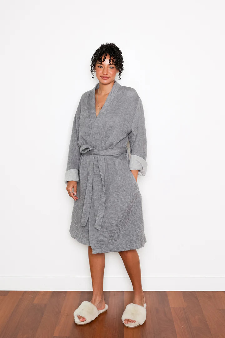 The Quest Robe | grey
