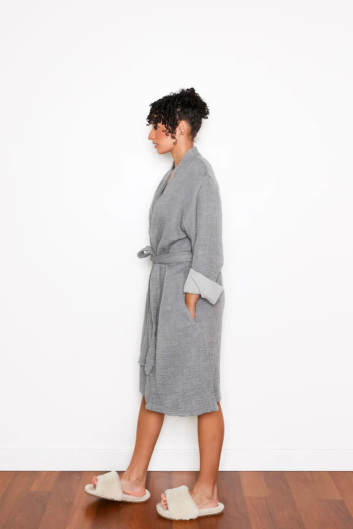 The Quest Robe | grey