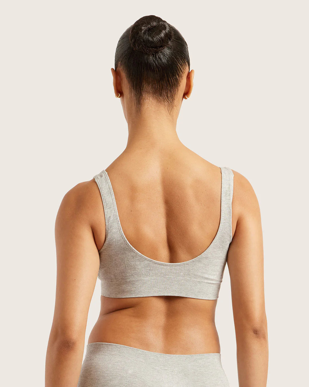 Seamfree Padded Crop Bra |  light grey