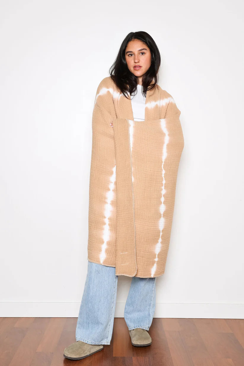 TOFINO TOWEL | THE SOUL MUSLIN THROW | TAN