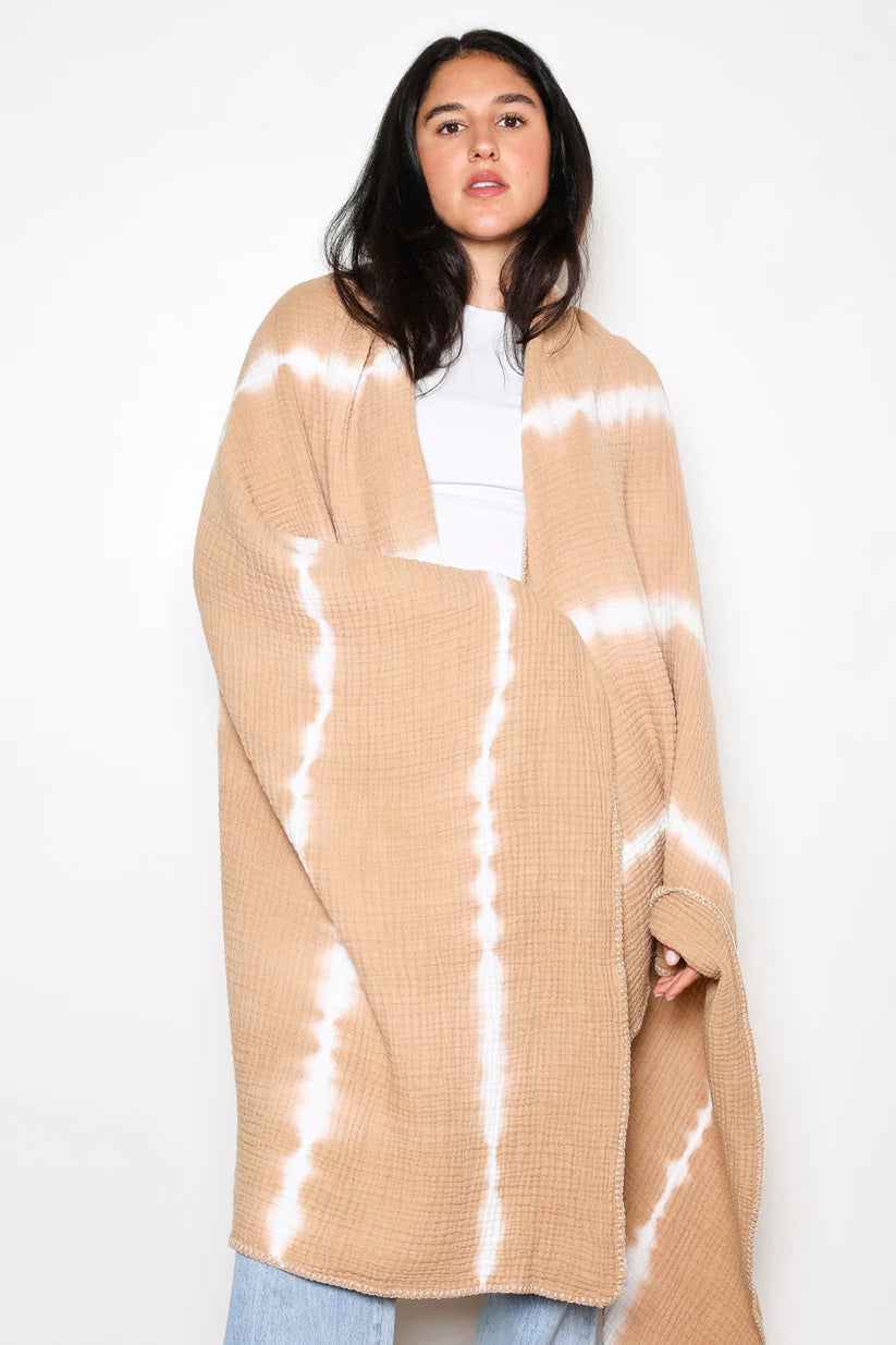 TOFINO TOWEL | THE SOUL MUSLIN THROW | TAN