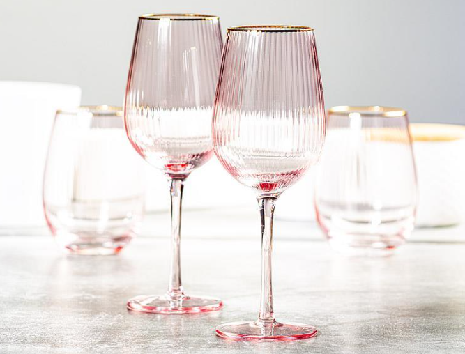 PINK WINE GLASS WITH GOLD RIM