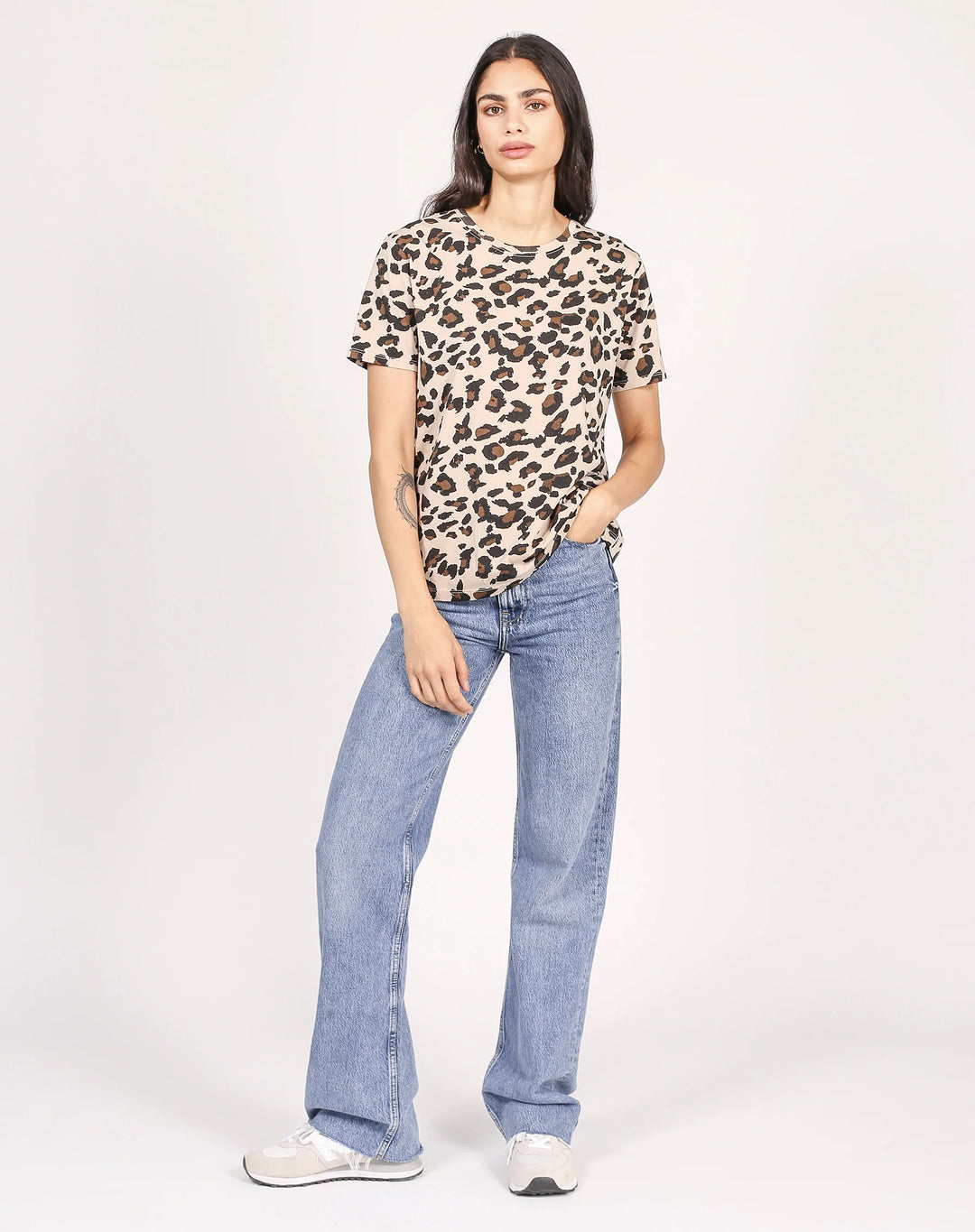 BRUNETTE THE LABLE | The Boxy Crew Neck Tee | Tan Leopard