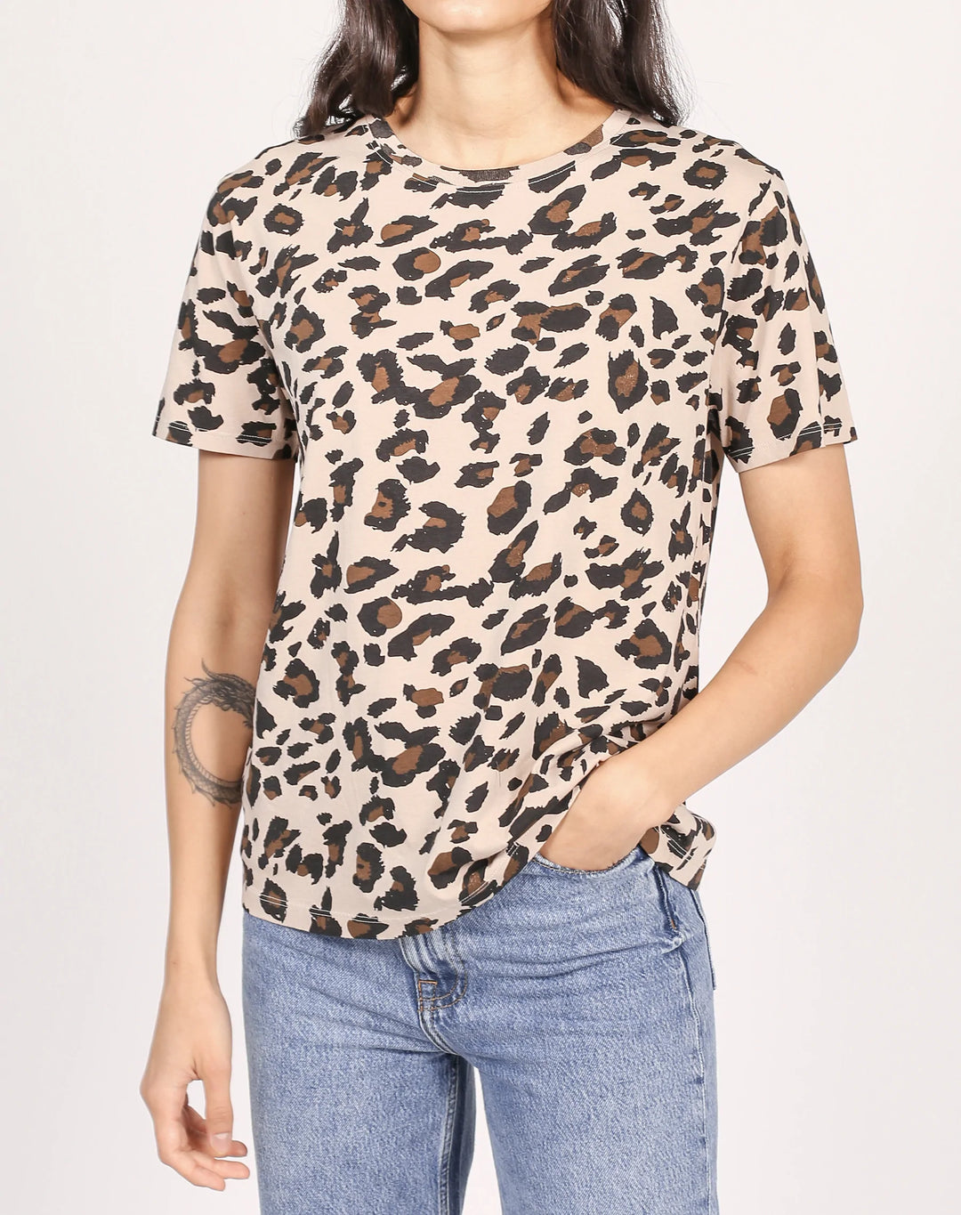BRUNETTE THE LABLE | The Boxy Crew Neck Tee | Tan Leopard