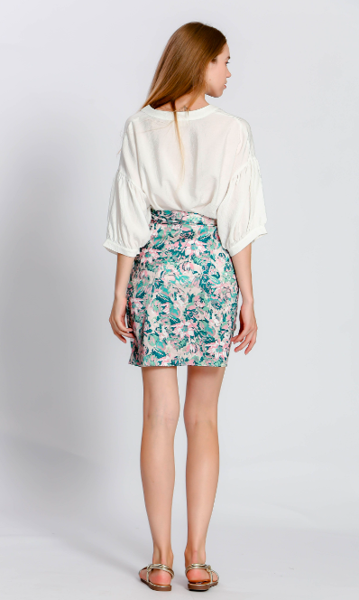 The Korner | White Top